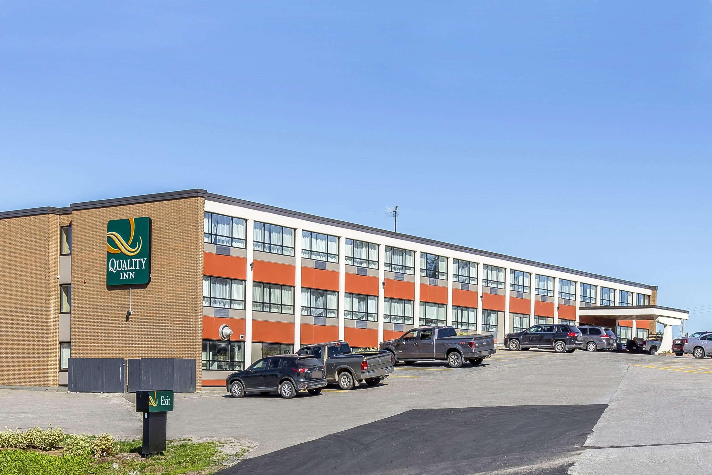 Quality Inn Корнер-Брук Экстерьер фото